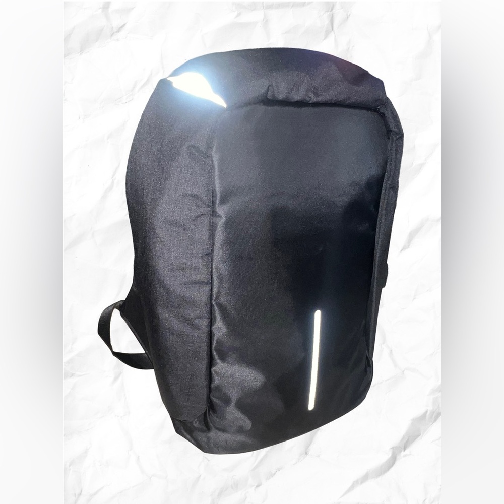 Modern Black Men's Backpack With USB Port